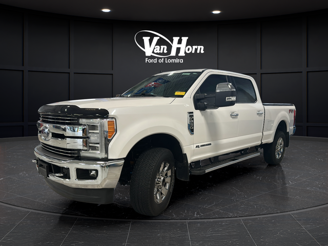 Used 2019 White Platinum Clearcoat Metallic Ford Lariat image 3