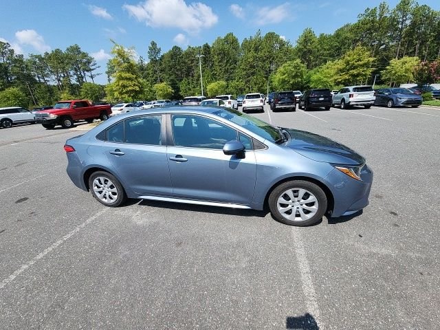 Used 2020 Blue Toyota LE image 15