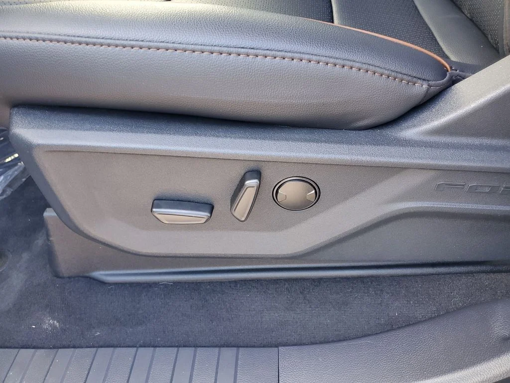2026 Ford F-350 Super Duty Lariat - Photo 10