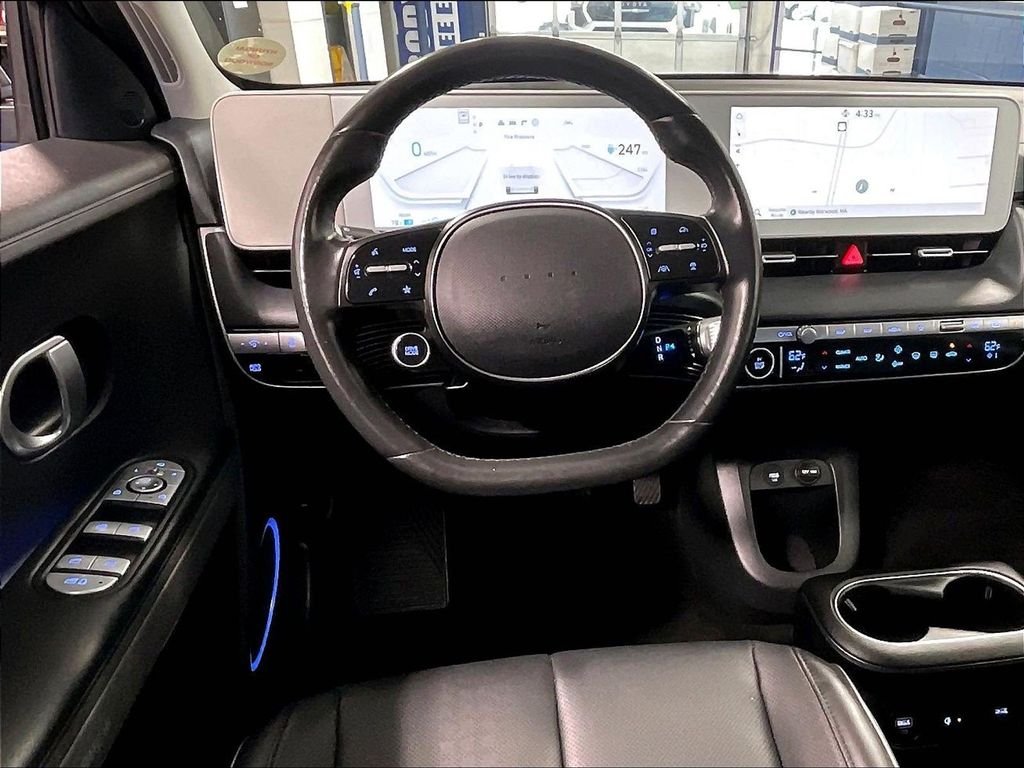 Used 2023 Gray Hyundai SEL image 18