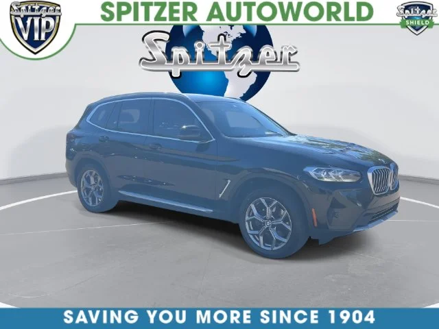 Used 2022 Black BMW xDrive30i image 2