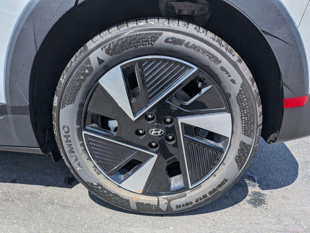 New 2026 White Hyundai SEL image 11