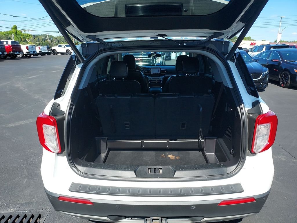 Used 2021 White Ford XLT image 9