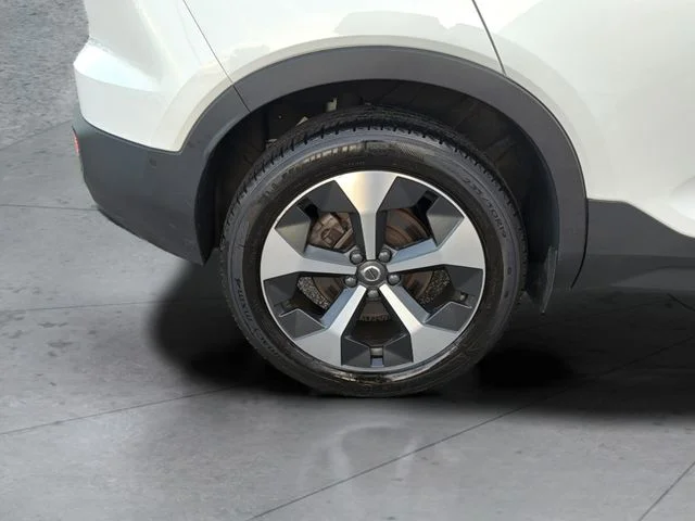 Certified Used 2023  Volvo Ultimate image 31