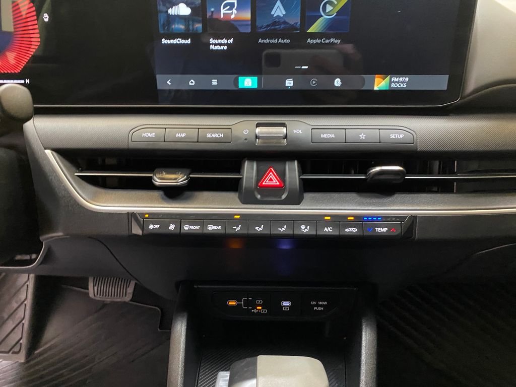 Used 2025 White Kia LXS image 43