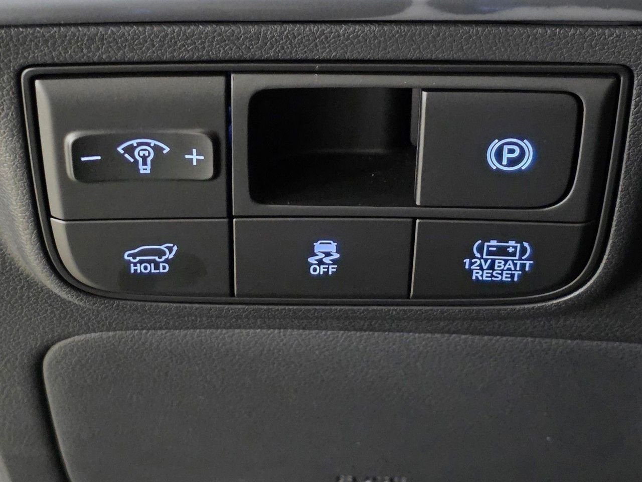 New 2026 Shimmering Silver Hyundai Limited image 33