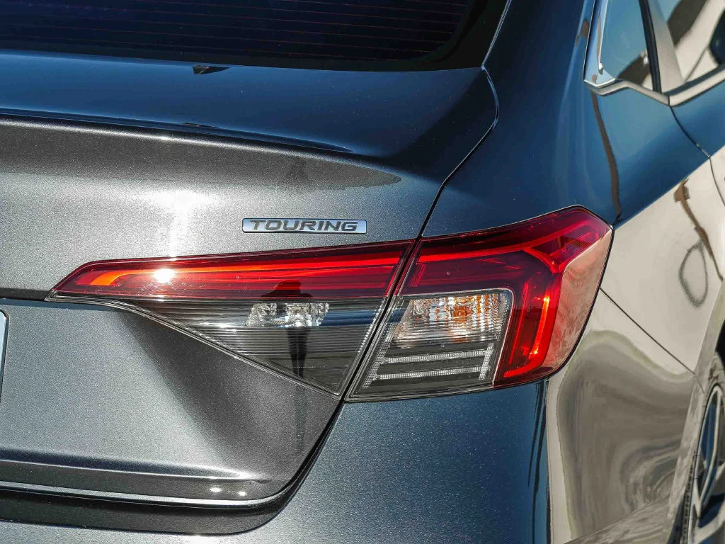 2024 Honda Civic Touring - Photo 37