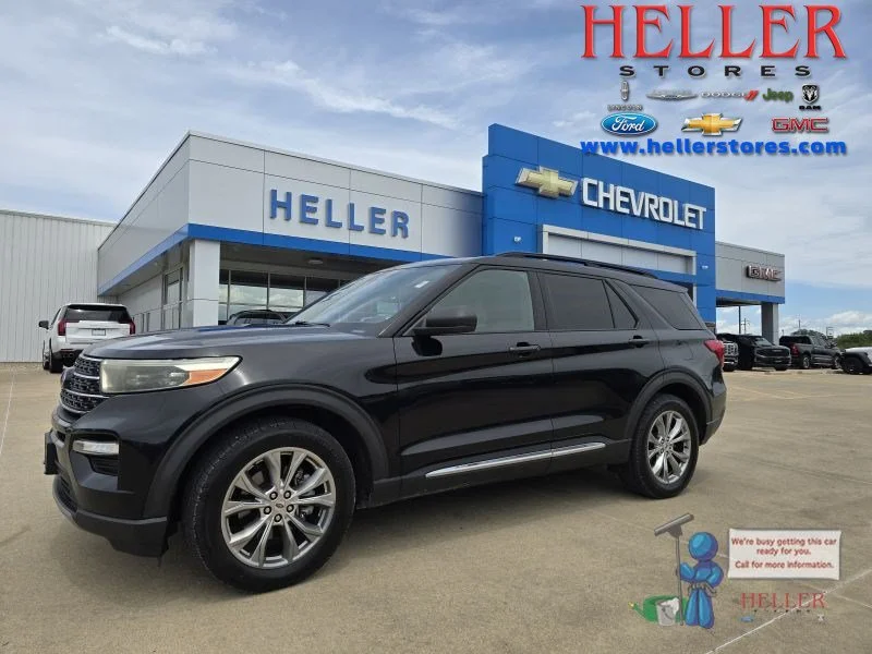 Used 2020 Black Metallic Ford XLT image 1