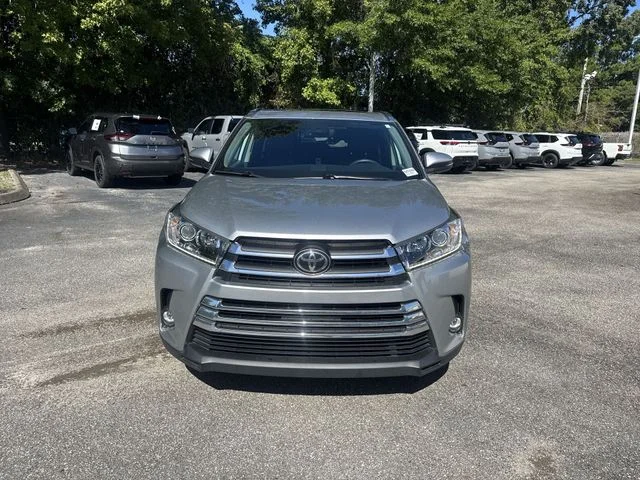 Used 2019 Silver Toyota Limited image 2