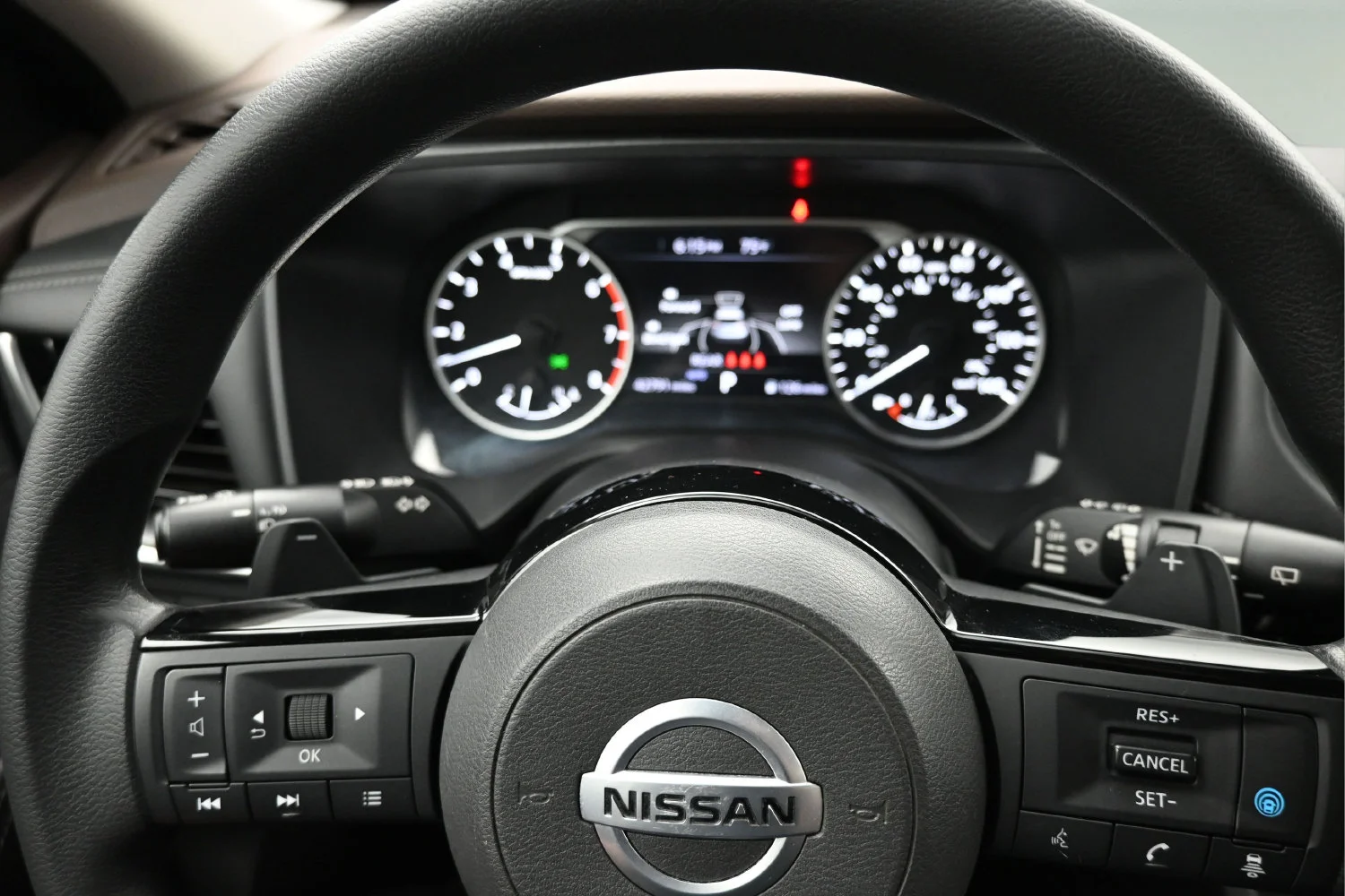 Used 2021 Black Nissan SV Intelligent AWD image 16