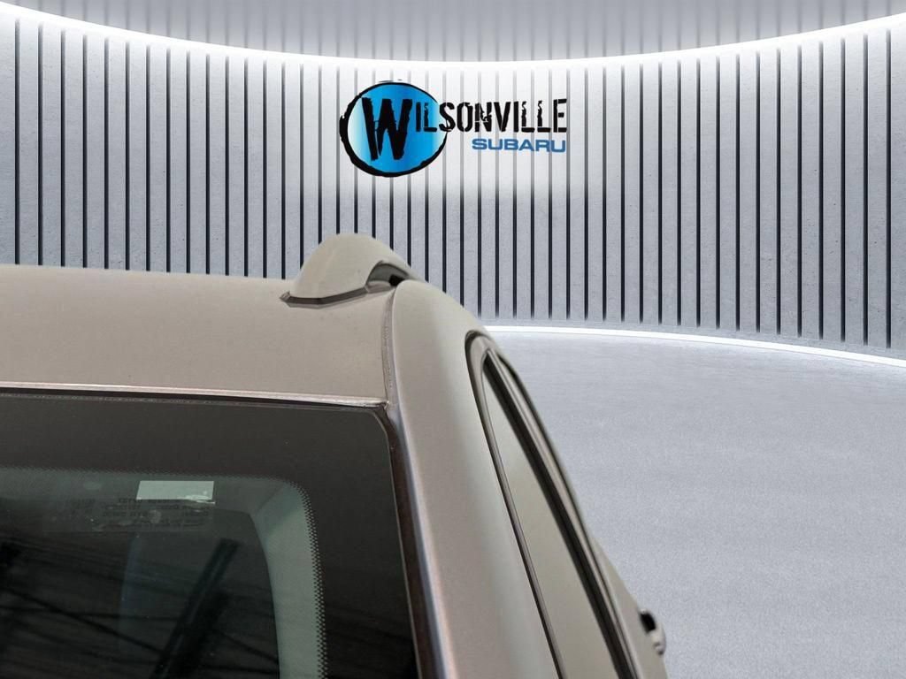 Used 2019 Silver Chevrolet Premier image 18