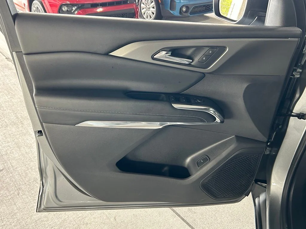 Used 2026 Sterling Gray Metallic Chevrolet LT image 17
