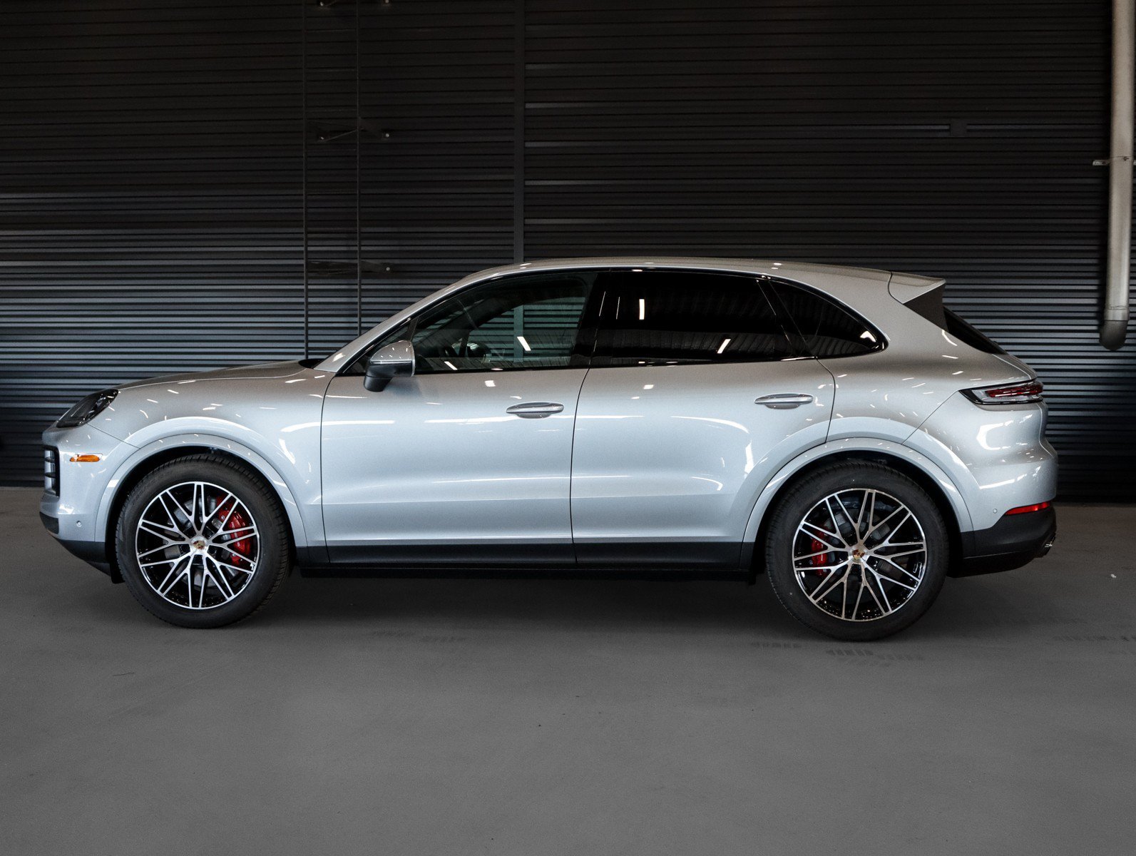 New 2026 Dolomite Silver Metallic Porsche S image 2