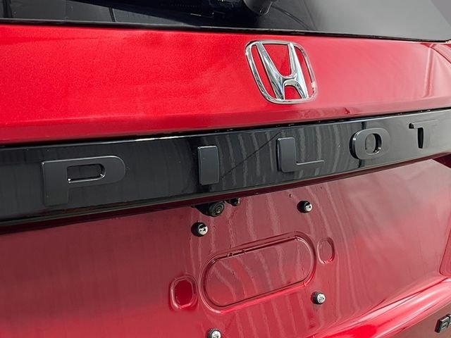 New 2026 Radiant Red Metallic II Honda Black Edition image 6