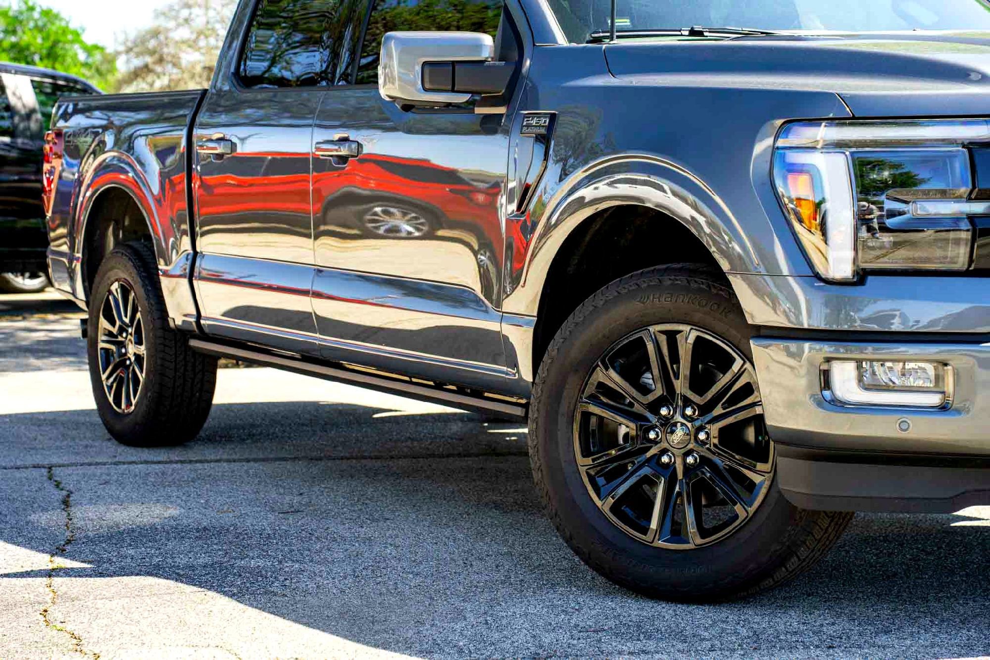 New 2025 Carbonized Gray Metallic Ford Platinum image 2