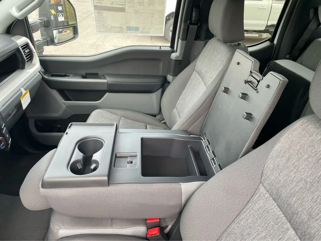 New 2026 Oxford White Ford F-350® XL image 29
