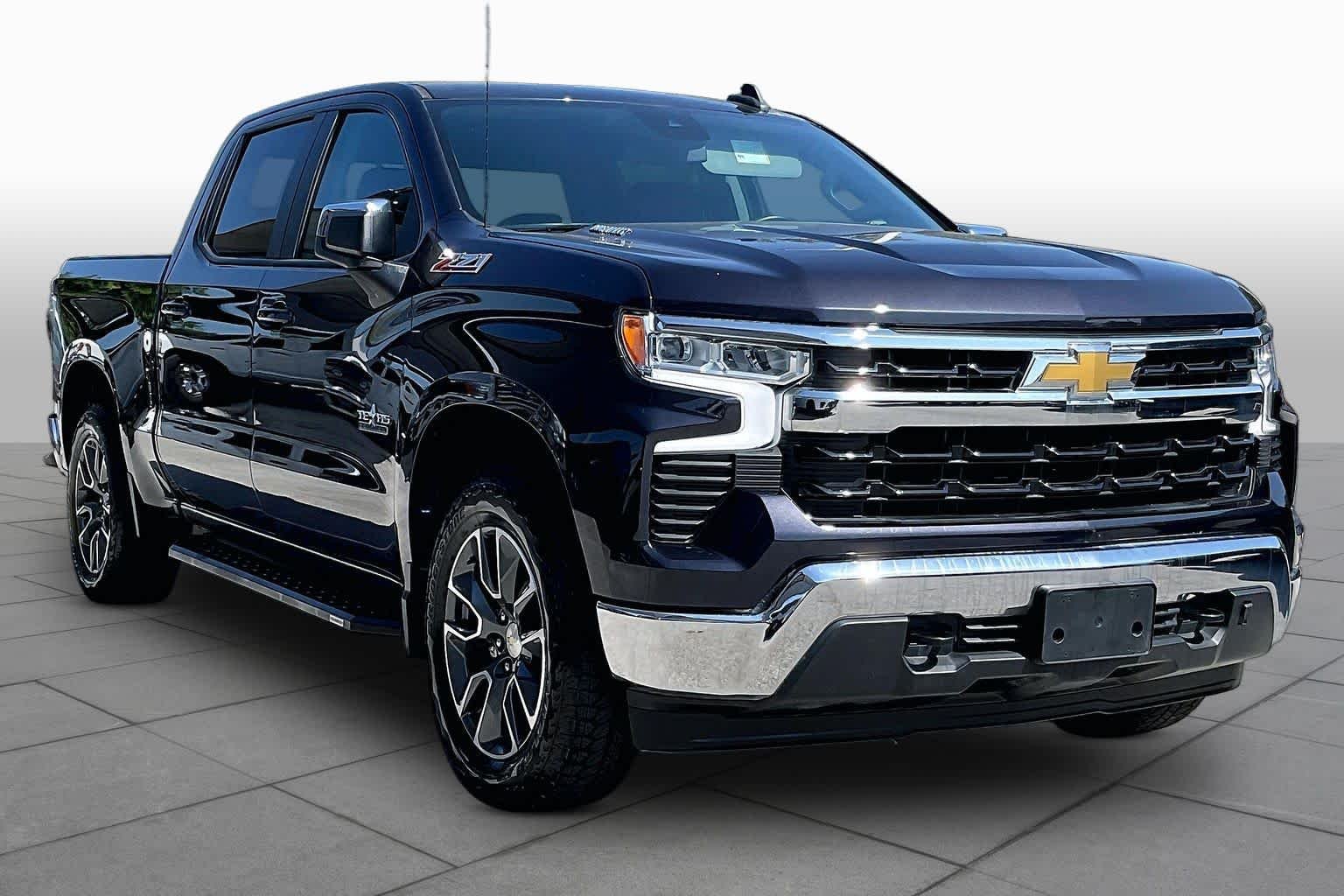 Used 2023 Dark Ash Metallic Chevrolet LT image 3