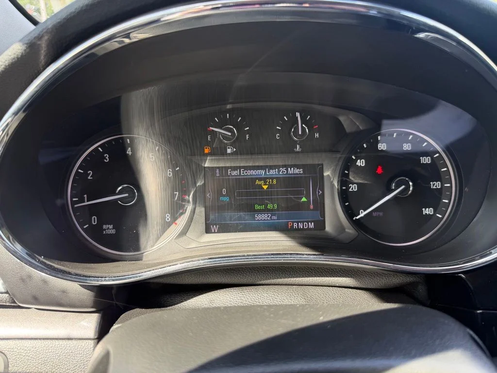 Used 2020 Summit White Buick Essence image 15