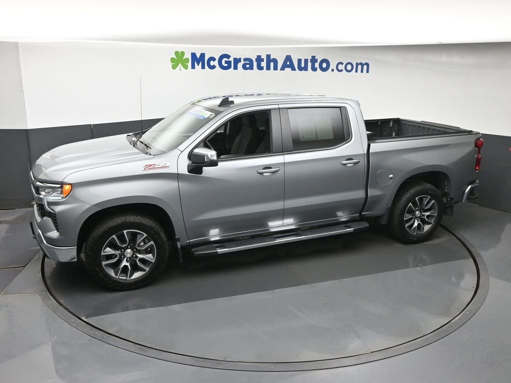 Used 2024 Gray Chevrolet LT image 22