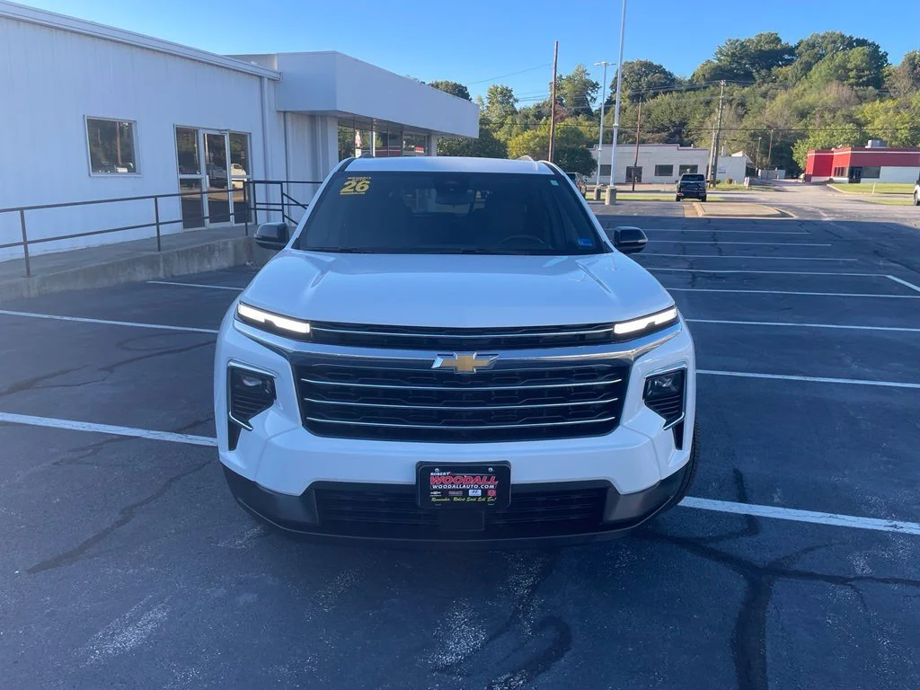 Used 2026 Summit White Chevrolet LT image 2