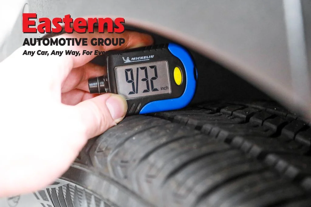 Used 2022 Black Volvo T5 image 26