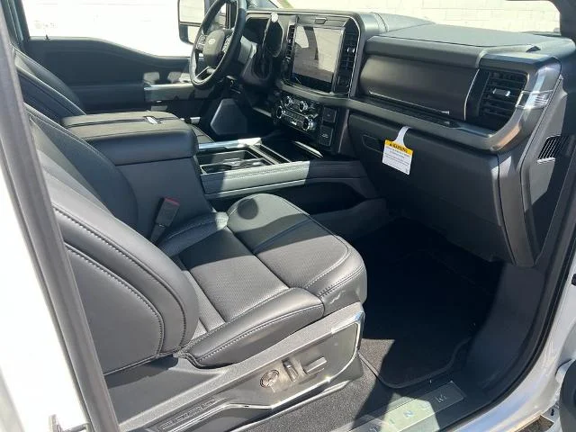 New 2026 Star White Metallic Tri-Coat Ford F-250® Platinum® image 58