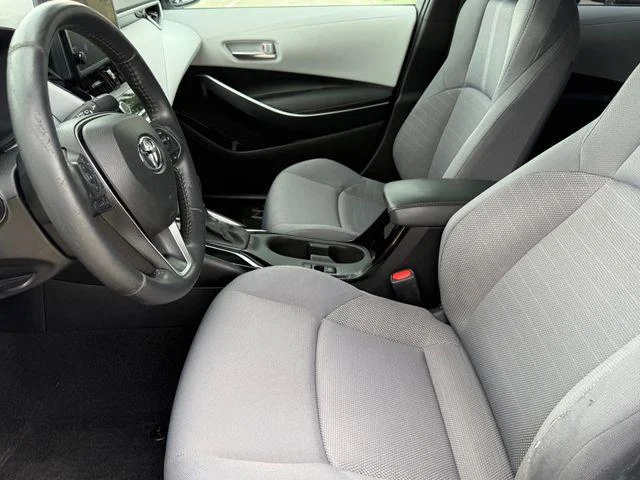 Certified Used 2024 CLASSIC SILVER METALLIC Toyota SE image 12