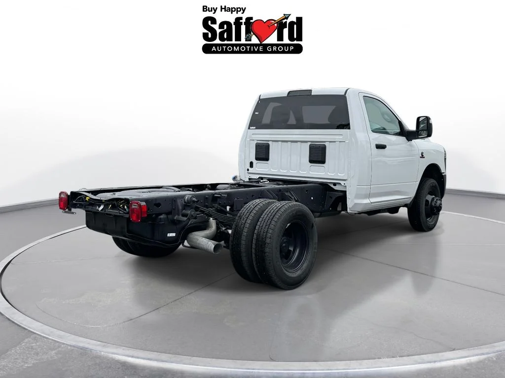 2025 RAM 3500 Chassis Tradesman - Photo 10