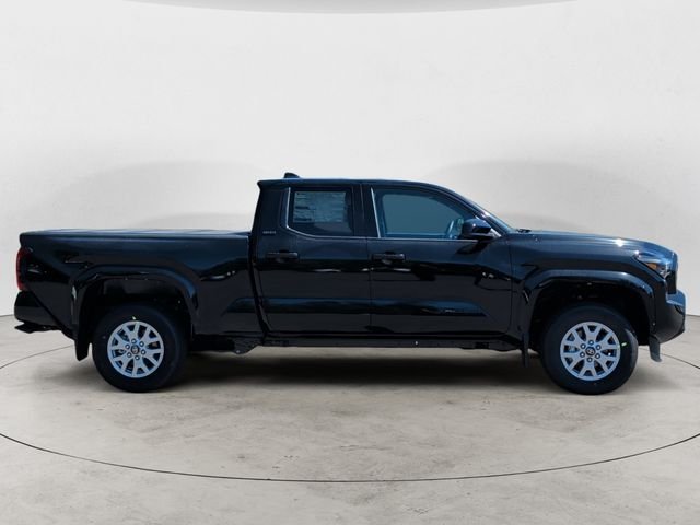 New 2026 Black Toyota SR5 image 4
