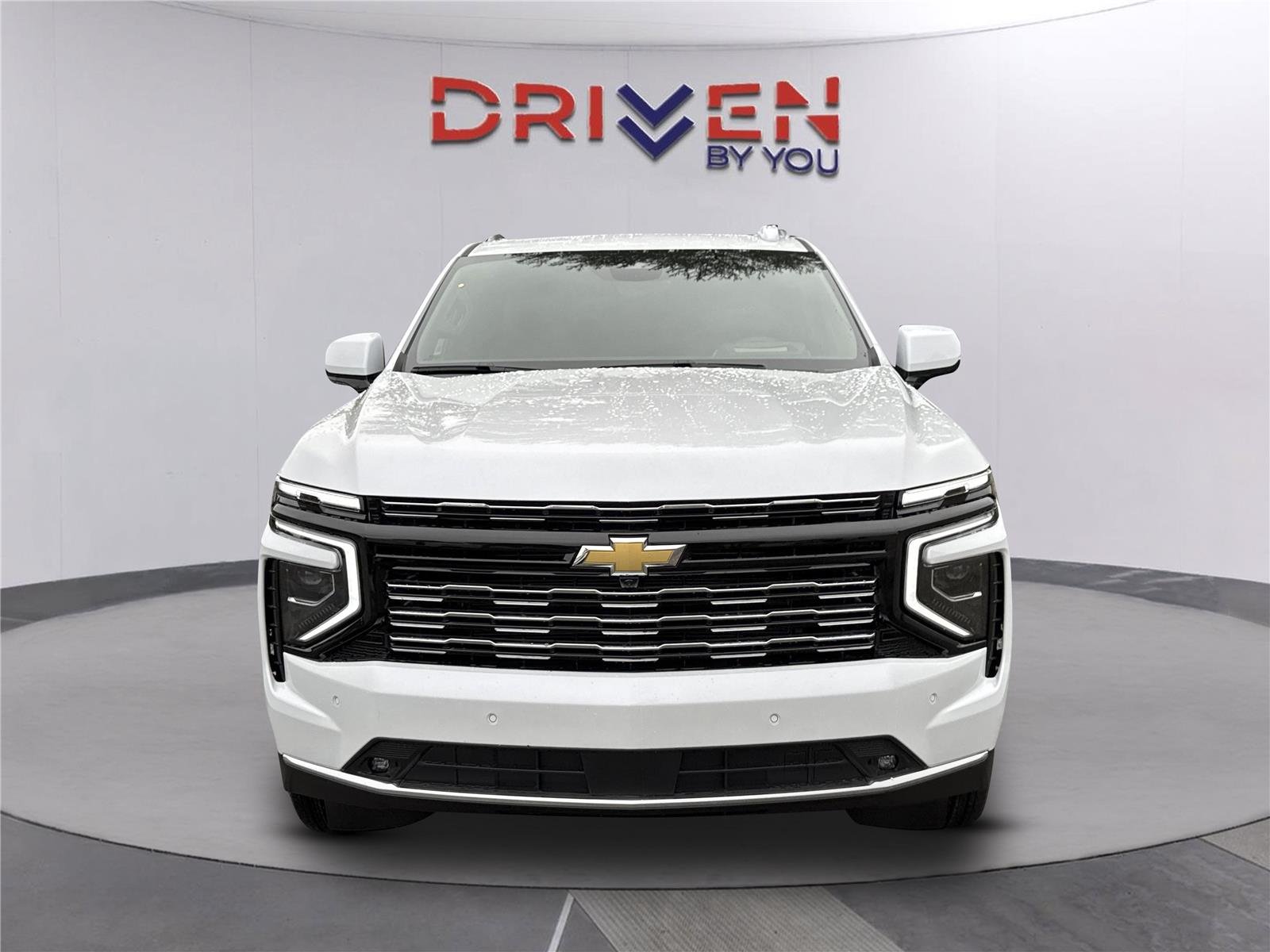 New 2026 Polar White Tricoat Chevrolet High Country image 9