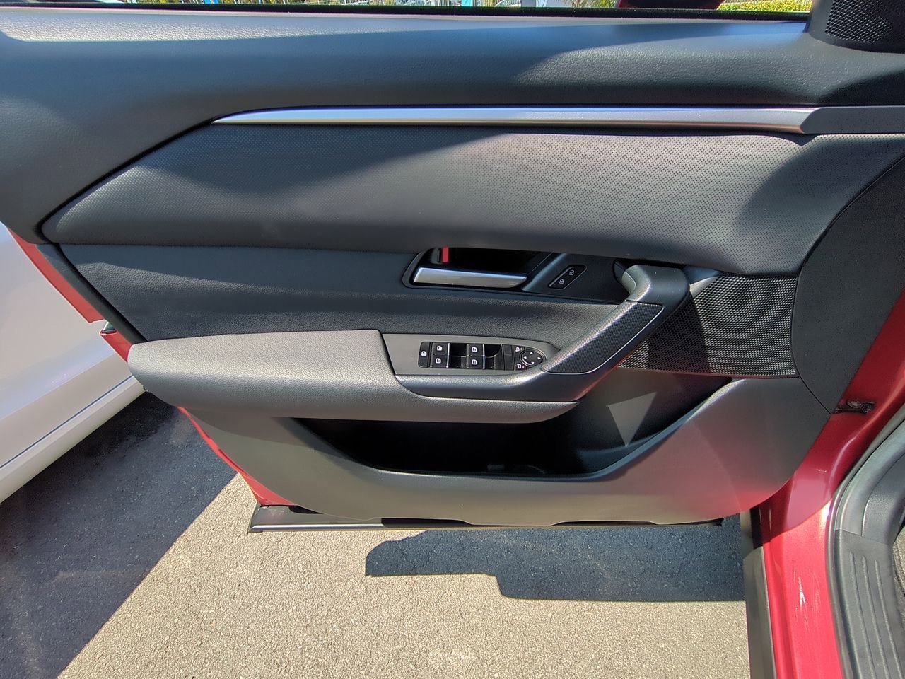 Used 2025 Red Mazda Preferred Package image 22