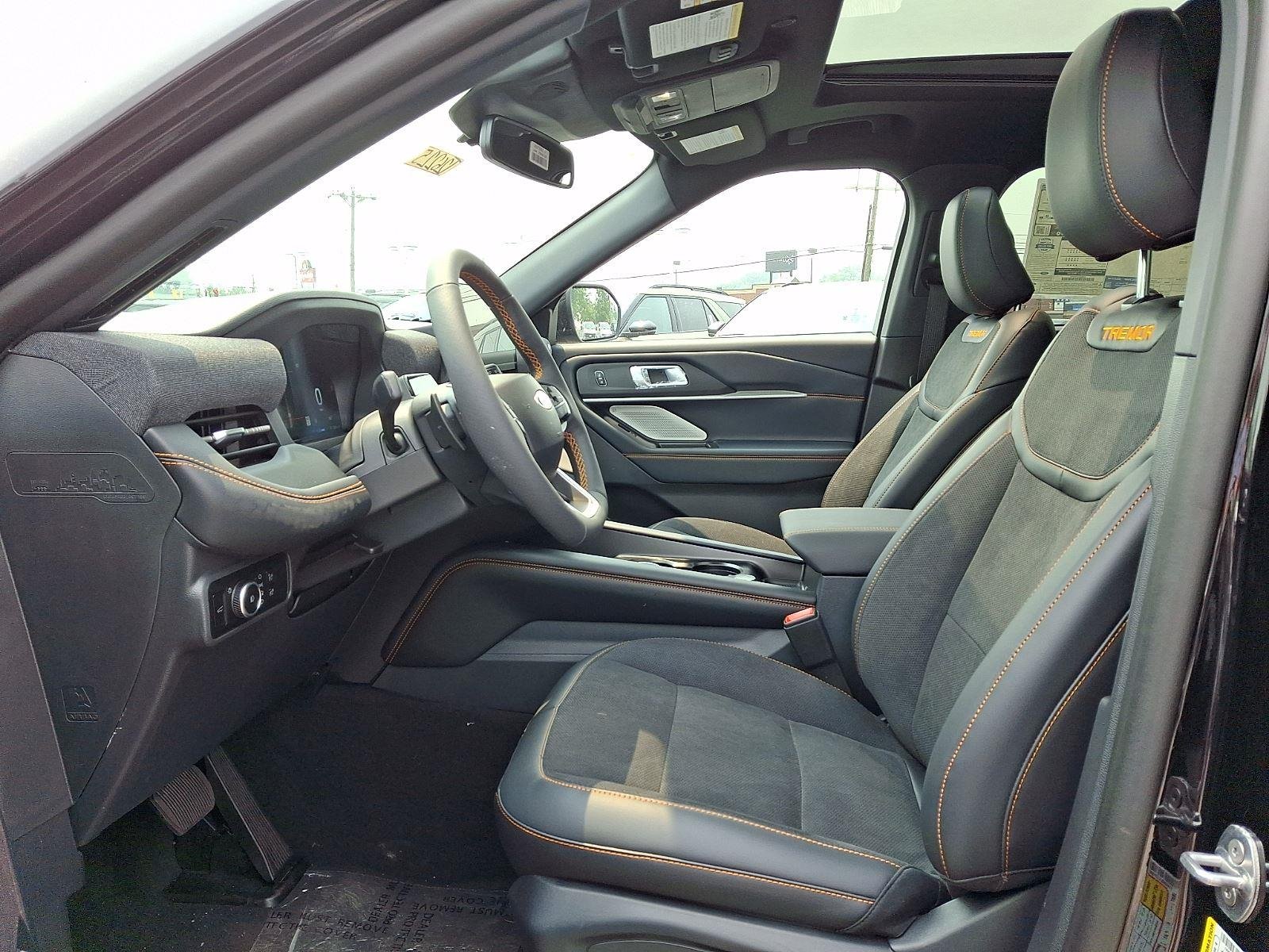 New 2026 Agate Black Metallic Ford Tremor® image 6