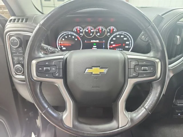 Used 2022 Black Chevrolet LT image 22
