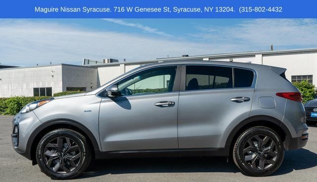 Used 2022 Gray Kia LX image 9
