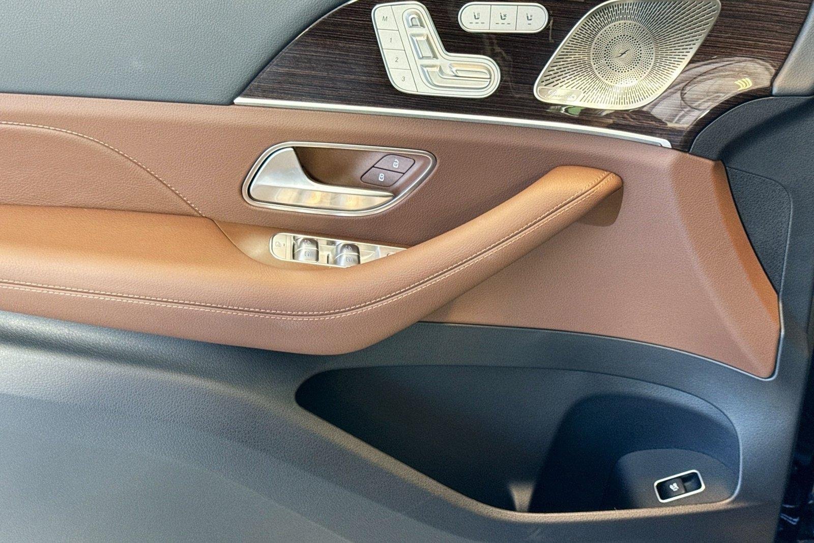 New 2026 Obsidian Black Metallic Mercedes-Benz GLS 450 image 16