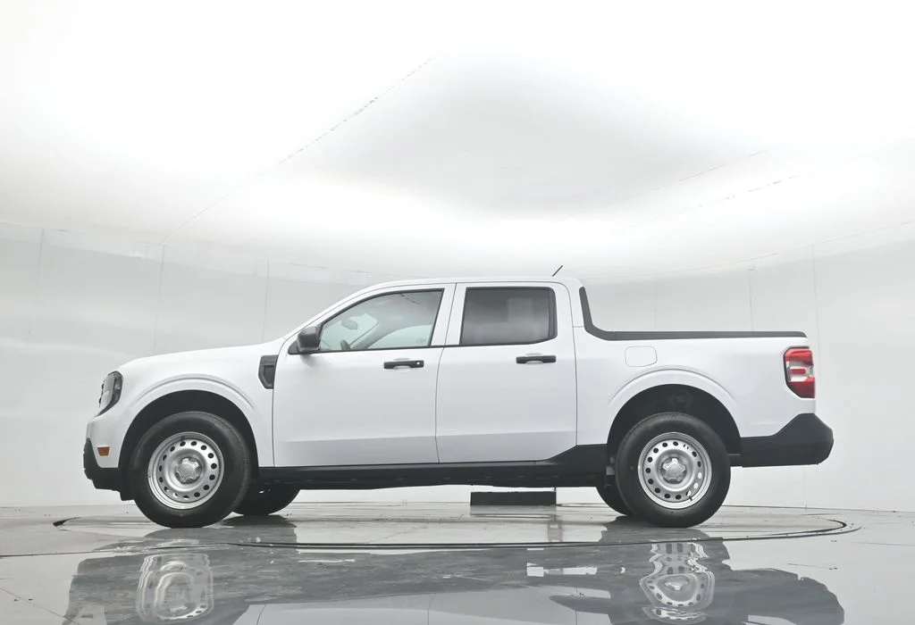 New 2026 Oxford White Ford XL image 49