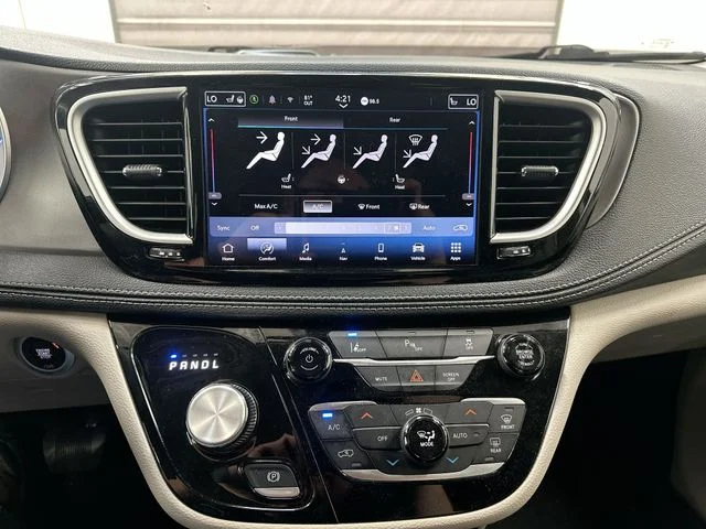 Used 2024 Black Chrysler Select image 17
