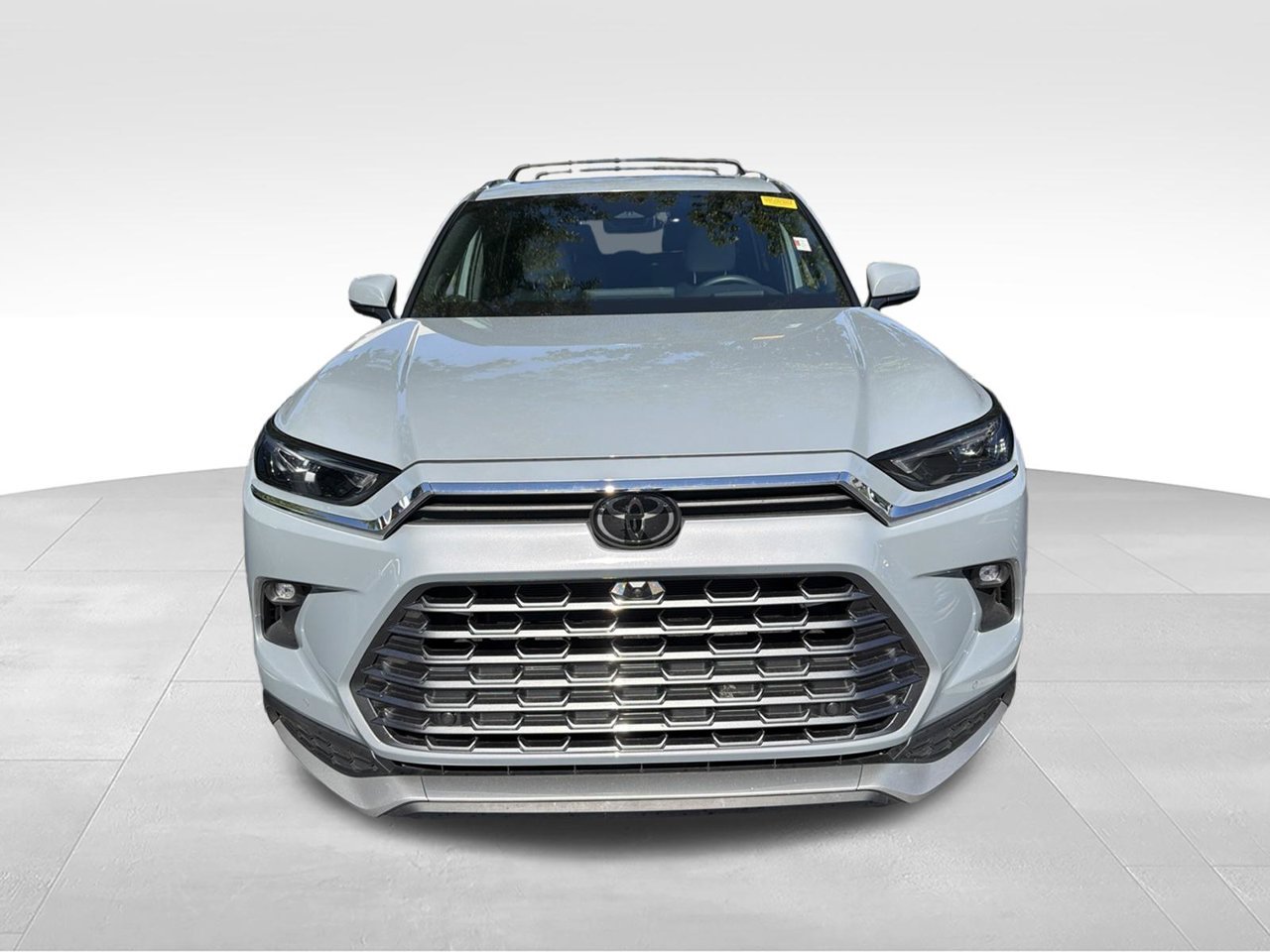 Certified Used 2026  Toyota MAX Platinum image 2