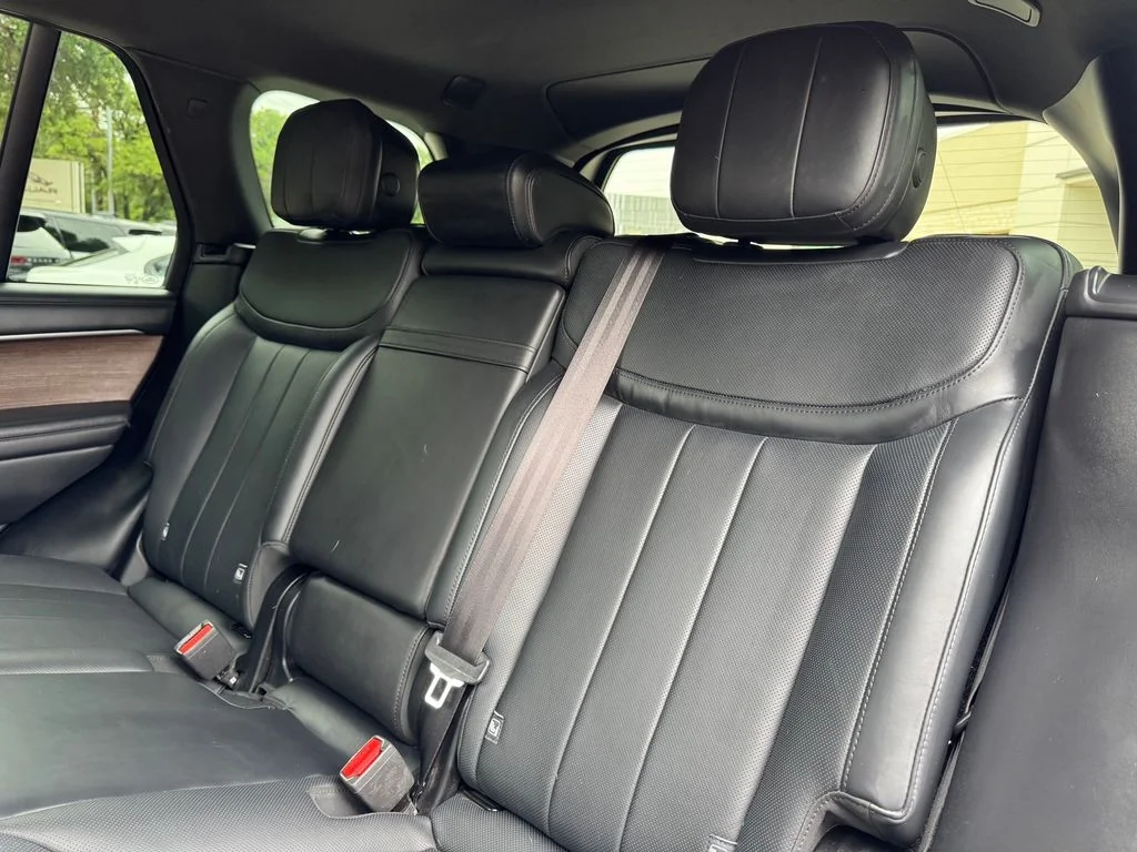 Certified Used 2023 Silver Land Rover SE image 20