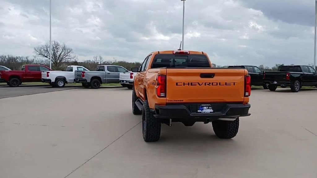 2025 Chevrolet Colorado Z71 - Photo 7
