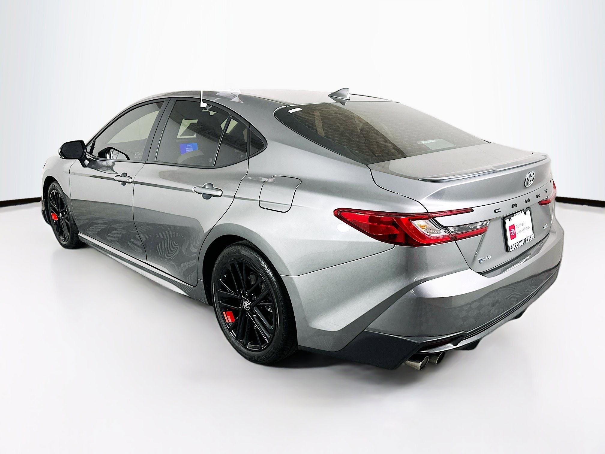 2025 Toyota Camry thumbnail 7