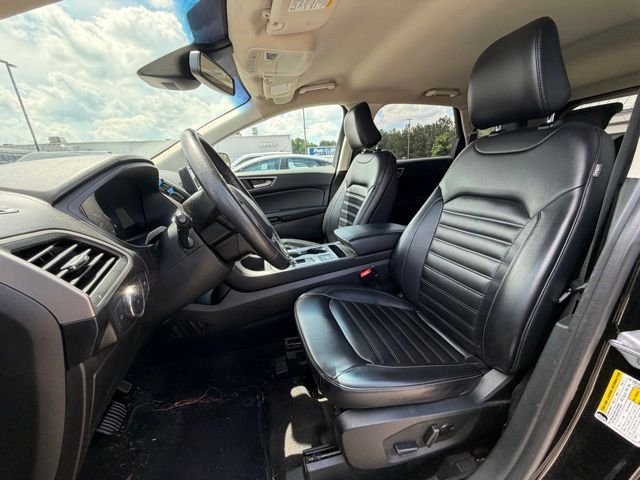 Used 2022 Black Ford SEL image 8