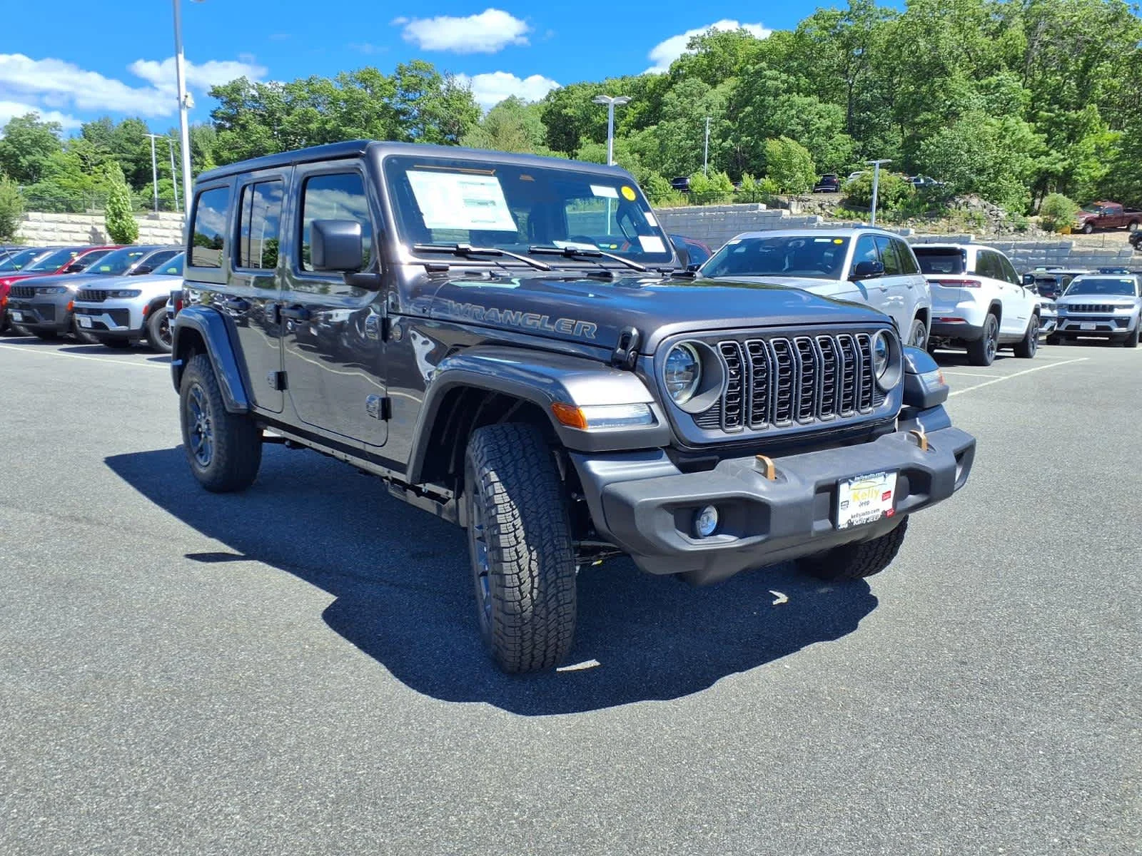 New 2026 Granite Crystal Metallic Clearcoat Jeep 85th Anniversary image 5