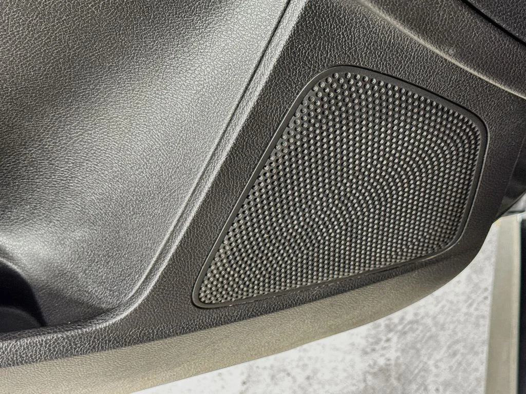 Used 2015 Magnetic Ford ST image 21