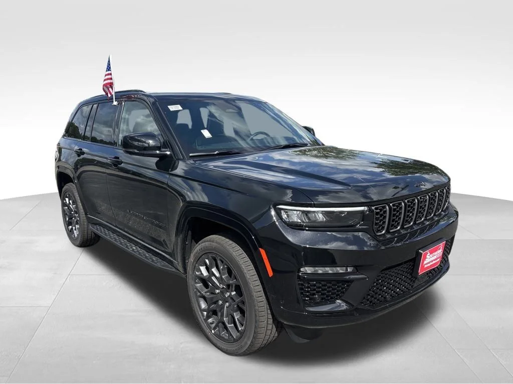 Used 2025 Black Jeep Summit image 10