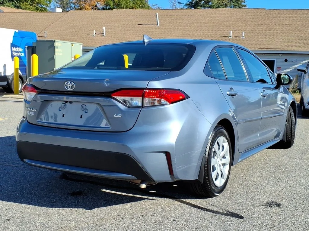 Used 2022 Blue Toyota LE image 3