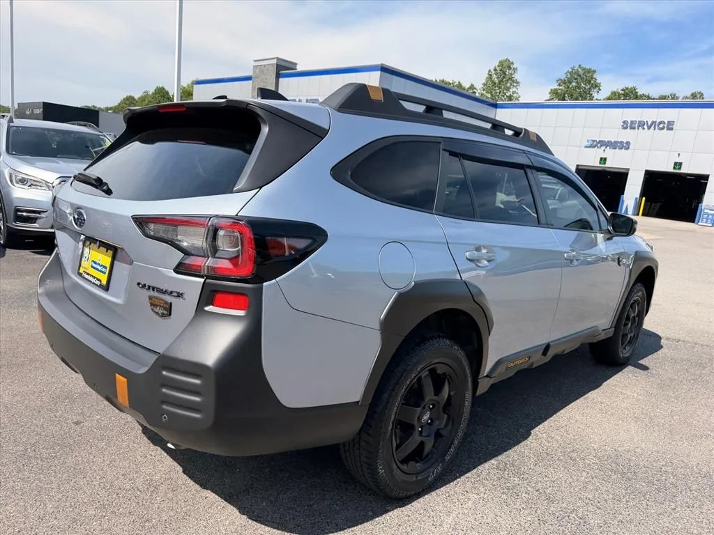 Used 2023 Silver Subaru Wilderness image 13