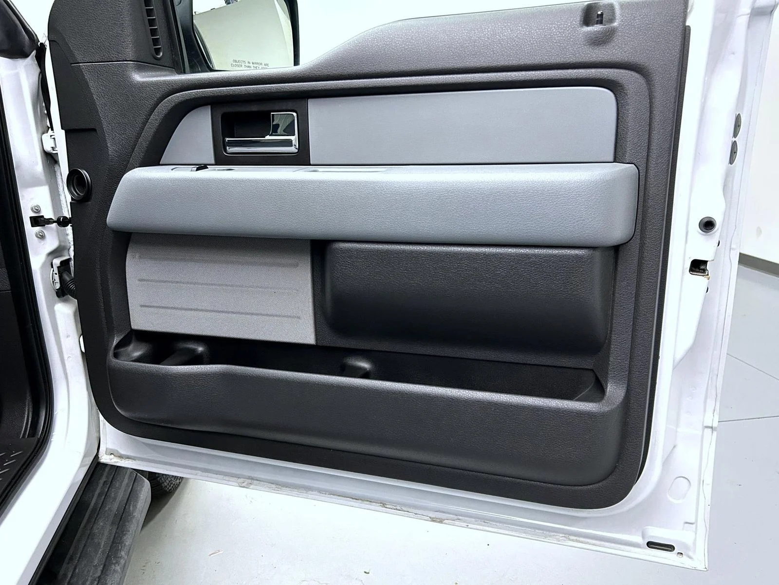Used 2013 White Ford XLT image 16