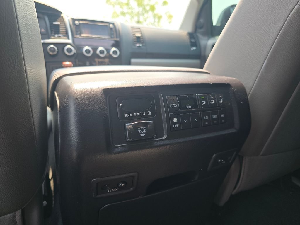 Used 2018 Magnetic Gray Metallic Toyota Platinum image 25