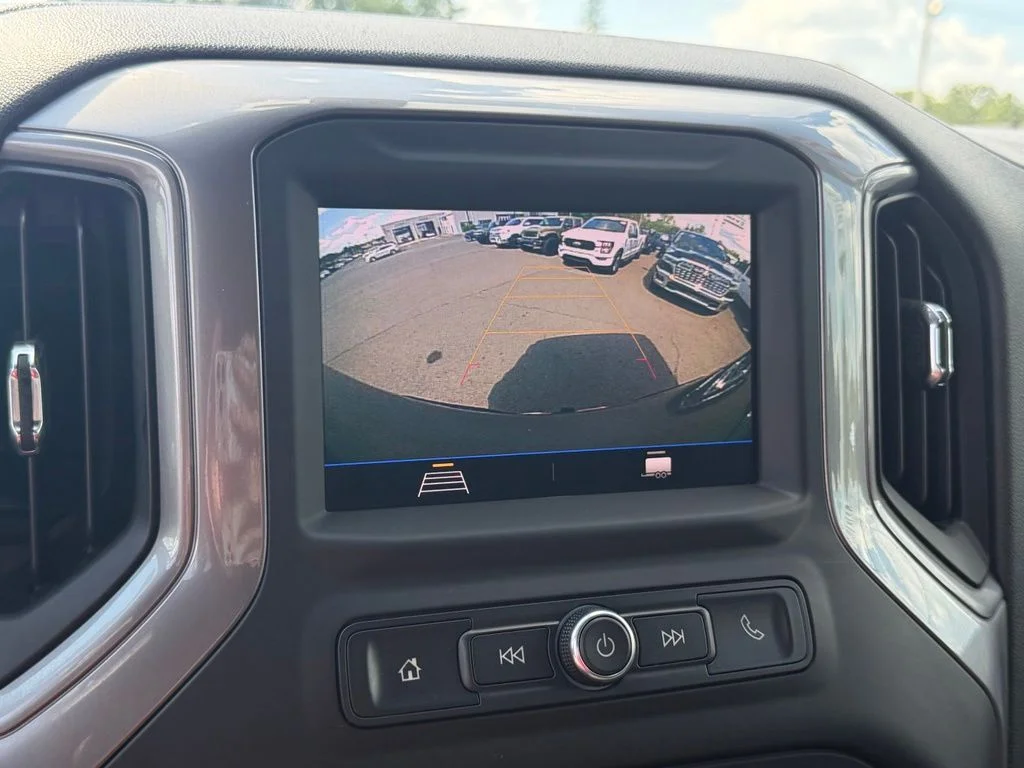 Used 2021  Chevrolet Custom Trail Boss image 22